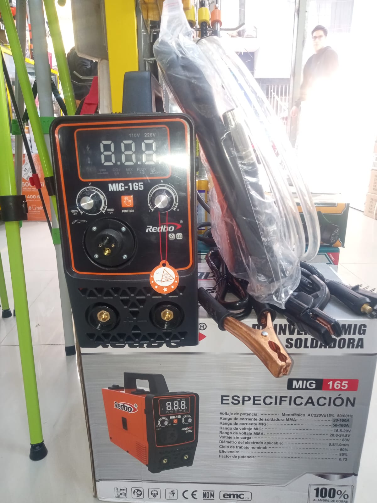 Soldadora 165 Amperios ( MIG - MMA - LIF TIG )