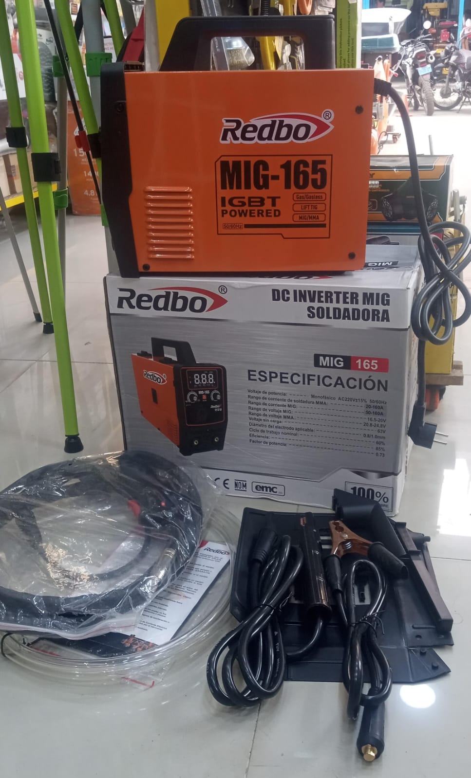 Soldadora 165 Amperios ( MIG - MMA - LIF TIG )