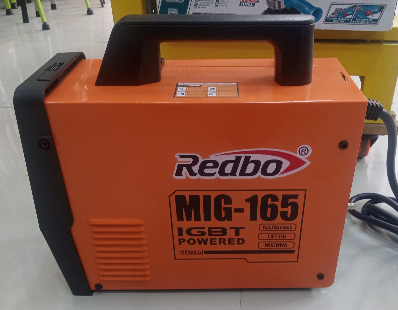 Soldadora 165 Amperios ( MIG - MMA - LIF TIG )